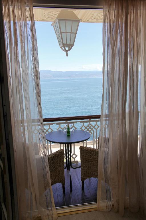 Trilyali Butik Hotel Tirilye 외부 사진